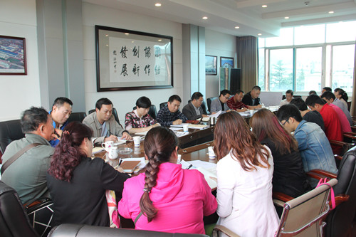 公司召開黨支部書記座談會  共話“兩學一做”學習教育怎么做